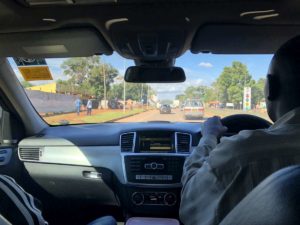 Autofahrt von Entebbe nach Kampala